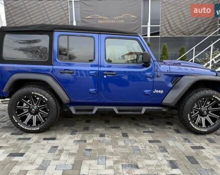 Синий Джип Вранглер, объемом двигателя 2 л и пробегом 45 тыс. км за 33500 $, фото 5 на Automoto.ua