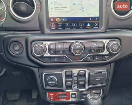 Джип Вранглер 2020 в Киеве на Automoto.ua Синий Джип Вранглер, объемом двигателя 3 л и пробегом 56 тыс. км за 37000 $, фото 25 на Automoto.ua