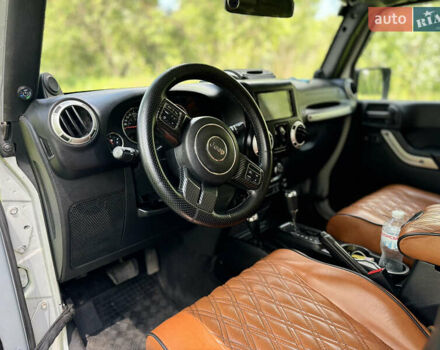 Зелений Джип Wrangler, об'ємом двигуна 3.8 л та пробігом 90 тис. км за 29000 $, фото 53 на Automoto.ua