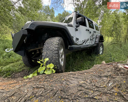 Зелений Джип Wrangler, об'ємом двигуна 3.8 л та пробігом 90 тис. км за 29000 $, фото 24 на Automoto.ua