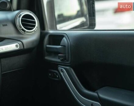 Зелений Джип Wrangler, об'ємом двигуна 2.78 л та пробігом 135 тис. км за 26900 $, фото 41 на Automoto.ua