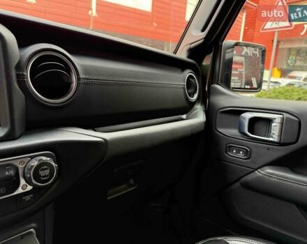 Зелений Джип Wrangler, об'ємом двигуна 3.6 л та пробігом 57 тис. км за 48900 $, фото 26 на Automoto.ua