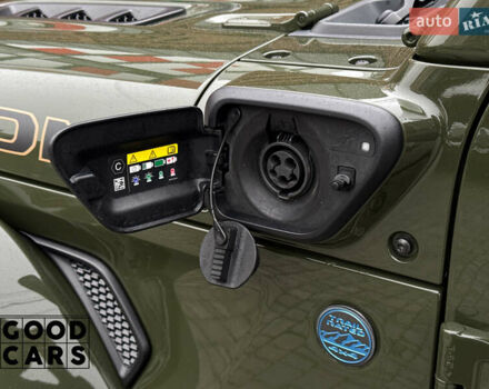 Зеленый Джип Вранглер, объемом двигателя 2 л и пробегом 31 тыс. км за 45000 $, фото 18 на Automoto.ua