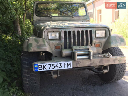 Джип Вранглер 1995 в Ровно на Automoto.ua Зеленый Джип Вранглер, объемом двигателя 2.5 л и пробегом 122 тыс. км за 11900 $, фото 1 на Automoto.ua