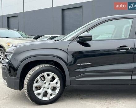 Черный Джип Avenger, объемом двигателя 0 л и пробегом 18 тыс. км за 20950 $, фото 2 на Automoto.ua