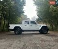 Білий Джип Gladiator, об'ємом двигуна 3.6 л та пробігом 18 тис. км за 55000 $, фото 3 на Automoto.ua