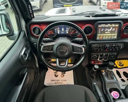 Белый Джип Gladiator, объемом двигателя 3.6 л и пробегом 63 тыс. км за 58000 $, фото 22 на Automoto.ua