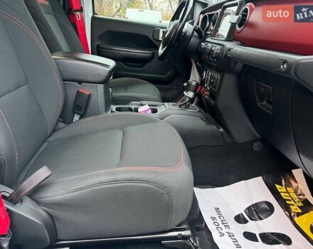 Белый Джип Gladiator, объемом двигателя 3.6 л и пробегом 63 тыс. км за 58000 $, фото 7 на Automoto.ua