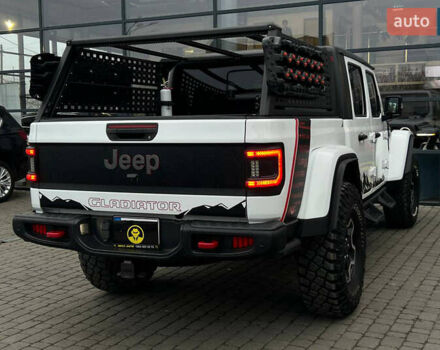 Белый Джип Gladiator, объемом двигателя 3.6 л и пробегом 63 тыс. км за 58000 $, фото 5 на Automoto.ua