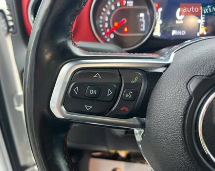 Белый Джип Gladiator, объемом двигателя 3.6 л и пробегом 63 тыс. км за 58000 $, фото 13 на Automoto.ua