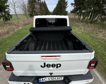 Белый Джип Gladiator, объемом двигателя 3.6 л и пробегом 59 тыс. км за 51300 $, фото 26 на Automoto.ua