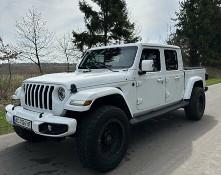 Белый Джип Gladiator, объемом двигателя 3.6 л и пробегом 59 тыс. км за 51300 $, фото 2 на Automoto.ua