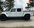 Белый Джип Gladiator, объемом двигателя 3.6 л и пробегом 59 тыс. км за 51300 $, фото 3 на Automoto.ua