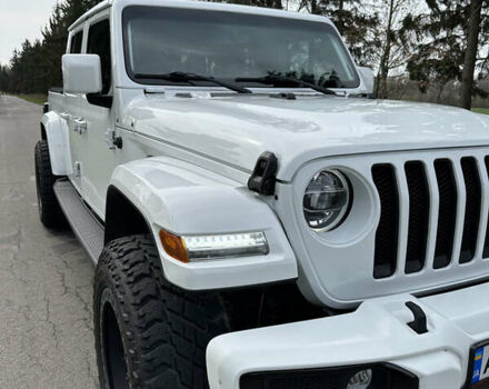 Белый Джип Gladiator, объемом двигателя 3.6 л и пробегом 59 тыс. км за 51300 $, фото 28 на Automoto.ua
