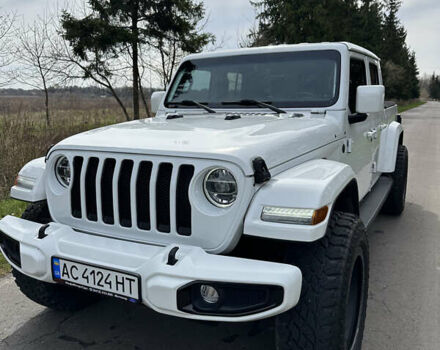 Білий Джип Gladiator, об'ємом двигуна 3.6 л та пробігом 59 тис. км за 52500 $, фото 10 на Automoto.ua