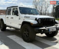 Белый Джип Gladiator, объемом двигателя 3.6 л и пробегом 19 тыс. км за 56000 $, фото 1 на Automoto.ua