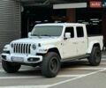 Білий Джип Gladiator, об'ємом двигуна 3.6 л та пробігом 63 тис. км за 39500 $, фото 1 на Automoto.ua