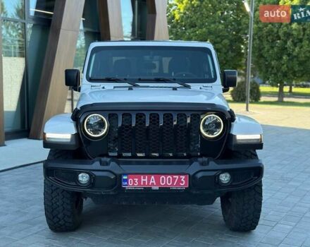 Белый Джип Gladiator, объемом двигателя 3.6 л и пробегом 6 тыс. км за 38500 $, фото 8 на Automoto.ua