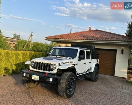 Білий Джип Gladiator, об'ємом двигуна 3.6 л та пробігом 61 тис. км за 65950 $, фото 1 на Automoto.ua