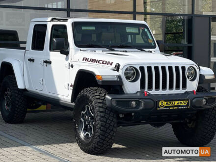 Белый Джип Gladiator, объемом двигателя 3.6 л и пробегом 135 тыс. км за 56000 $, фото 1 на Automoto.ua