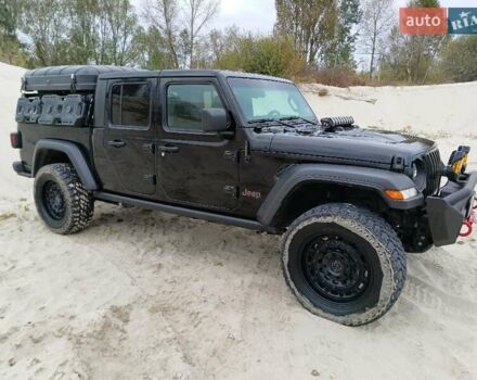 Чорний Джип Gladiator, об'ємом двигуна 3.6 л та пробігом 50 тис. км за 64444 $, фото 8 на Automoto.ua