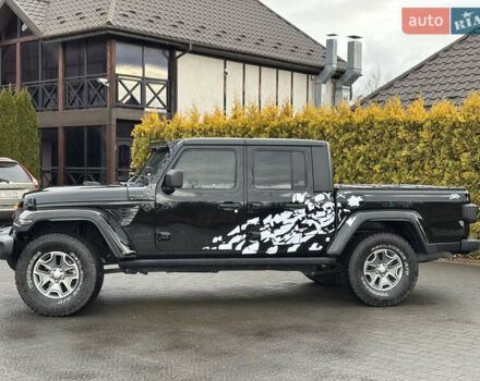 Черный Джип Gladiator, объемом двигателя 3.6 л и пробегом 124 тыс. км за 36000 $, фото 3 на Automoto.ua
