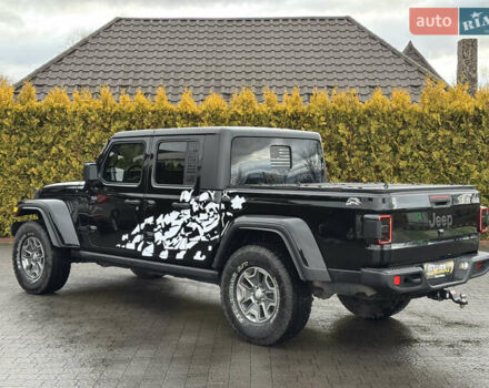 Черный Джип Gladiator, объемом двигателя 3.6 л и пробегом 124 тыс. км за 36000 $, фото 9 на Automoto.ua