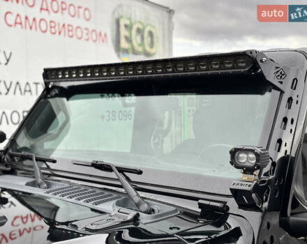 Черный Джип Gladiator, объемом двигателя 3.6 л и пробегом 124 тыс. км за 36000 $, фото 11 на Automoto.ua