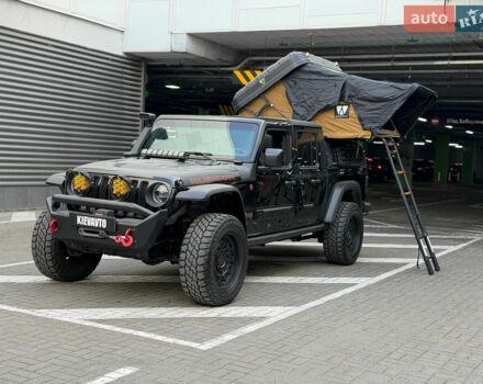 Черный Джип Gladiator, объемом двигателя 3.6 л и пробегом 51 тыс. км за 55000 $, фото 1 на Automoto.ua