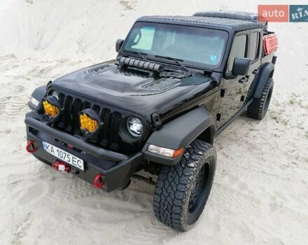 Чорний Джип Gladiator, об'ємом двигуна 3.6 л та пробігом 50 тис. км за 64444 $, фото 1 на Automoto.ua