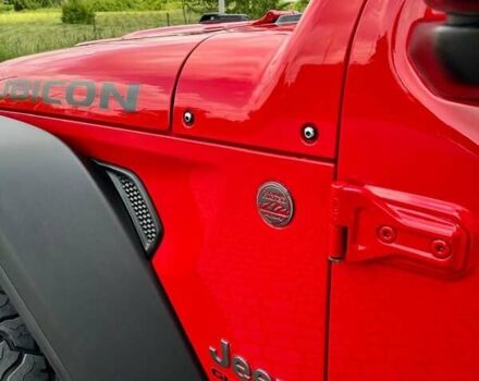 Красный Джип Gladiator, объемом двигателя 3.6 л и пробегом 67 тыс. км за 59777 $, фото 9 на Automoto.ua