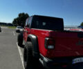 Красный Джип Gladiator, объемом двигателя 3.6 л и пробегом 67 тыс. км за 70000 $, фото 4 на Automoto.ua