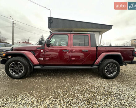 Червоний Джип Gladiator, об'ємом двигуна 3.6 л та пробігом 111 тис. км за 47900 $, фото 7 на Automoto.ua