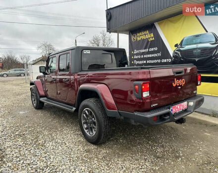 Червоний Джип Gladiator, об'ємом двигуна 3.6 л та пробігом 111 тис. км за 47900 $, фото 6 на Automoto.ua