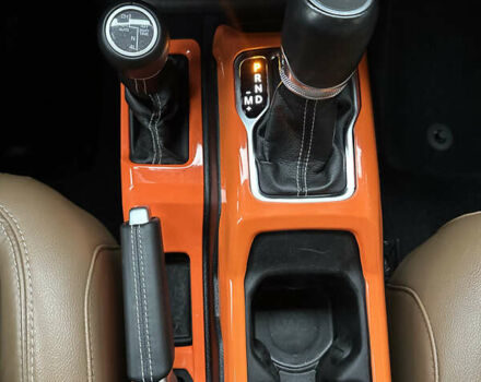 Червоний Джип Gladiator, об'ємом двигуна 3.6 л та пробігом 111 тис. км за 47900 $, фото 14 на Automoto.ua