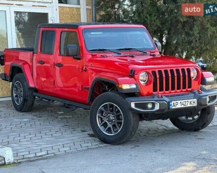 Красный Джип Gladiator, объемом двигателя 3.6 л и пробегом 107 тыс. км за 29500 $, фото 8 на Automoto.ua