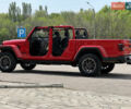 Красный Джип Gladiator, объемом двигателя 3.6 л и пробегом 107 тыс. км за 29999 $, фото 2 на Automoto.ua