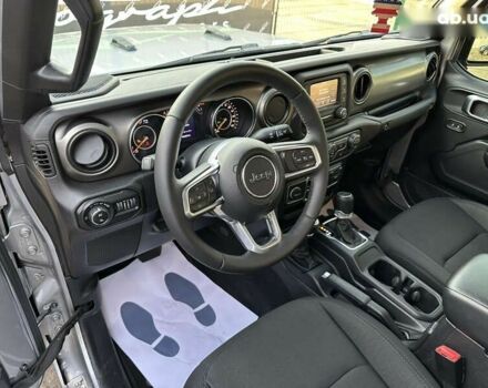 Джип Gladiator, объемом двигателя 3.6 л и пробегом 92 тыс. км за 37000 $, фото 16 на Automoto.ua