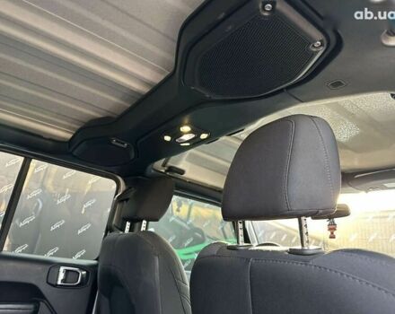 Джип Gladiator, объемом двигателя 3.6 л и пробегом 92 тыс. км за 37000 $, фото 14 на Automoto.ua