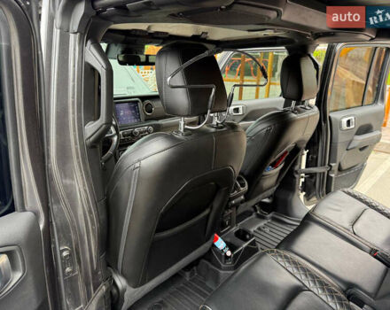 Джип Gladiator, об'ємом двигуна 3.6 л та пробігом 80 тис. км за 59000 $, фото 7 на Automoto.ua