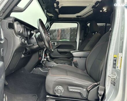 Джип Gladiator, об'ємом двигуна 3.6 л та пробігом 73 тис. км за 41500 $, фото 5 на Automoto.ua