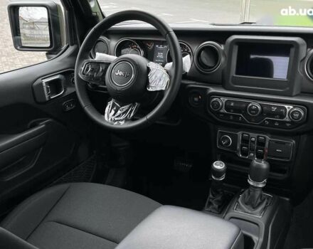 Джип Gladiator, объемом двигателя 3.6 л и пробегом 1 тыс. км за 57900 $, фото 23 на Automoto.ua