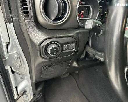 Джип Gladiator, об'ємом двигуна 3.6 л та пробігом 73 тис. км за 41500 $, фото 6 на Automoto.ua