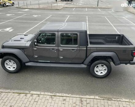 Джип Gladiator, объемом двигателя 3.6 л и пробегом 1 тыс. км за 57900 $, фото 2 на Automoto.ua