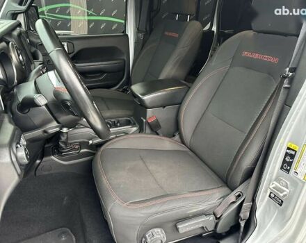 Джип Gladiator, об'ємом двигуна 3.6 л та пробігом 73 тис. км за 41500 $, фото 15 на Automoto.ua