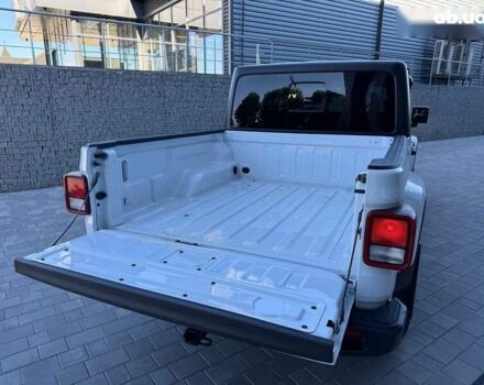 Джип Gladiator, объемом двигателя 3.6 л и пробегом 6 тыс. км за 36500 $, фото 7 на Automoto.ua