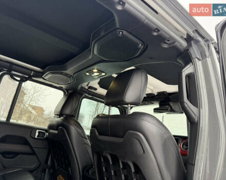 Серый Джип Gladiator, объемом двигателя 3.6 л и пробегом 49 тыс. км за 53800 $, фото 11 на Automoto.ua