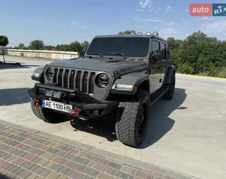 Серый Джип Gladiator, объемом двигателя 3.6 л и пробегом 45 тыс. км за 57900 $, фото 1 на Automoto.ua