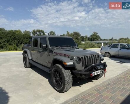 Серый Джип Gladiator, объемом двигателя 3.6 л и пробегом 45 тыс. км за 57900 $, фото 3 на Automoto.ua