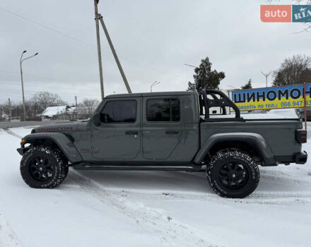 Серый Джип Gladiator, объемом двигателя 3.6 л и пробегом 49 тыс. км за 53800 $, фото 2 на Automoto.ua